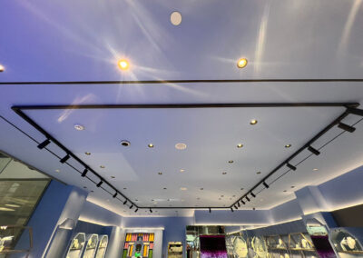 Interior de la tienda Swarovski en Las Rozas con sistema de climatización